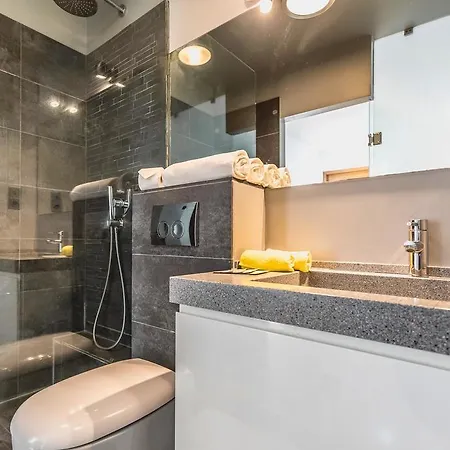 Studio Apartment